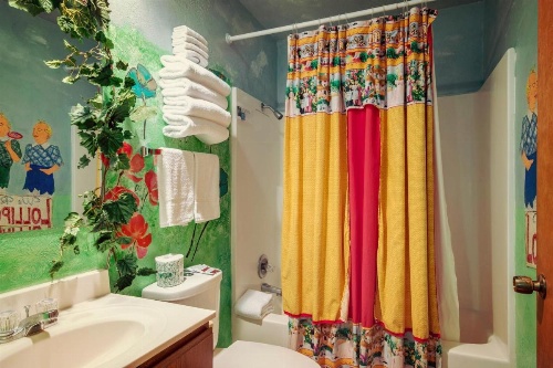 Simmer Motel image 24