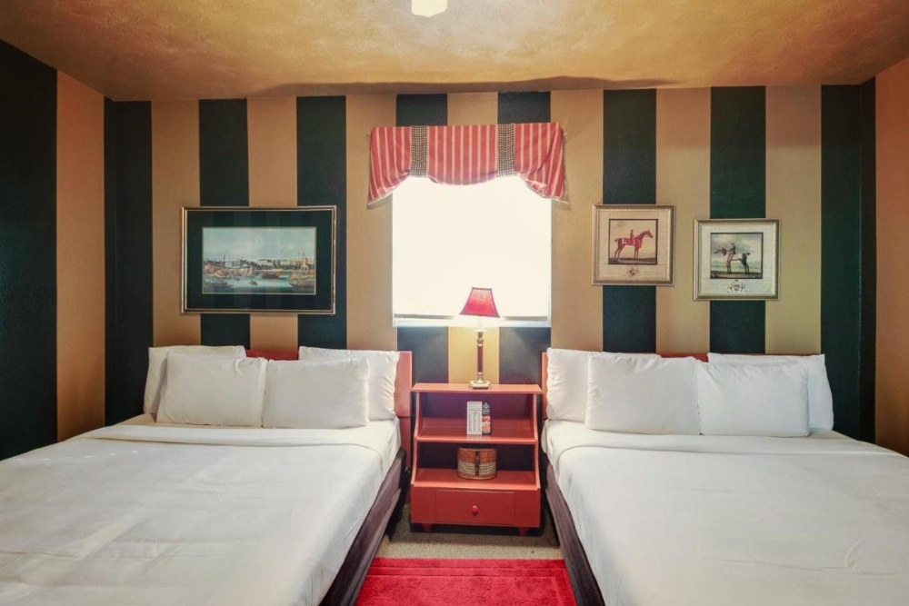 Room image 2