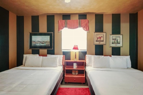 Simmer Motel image 32