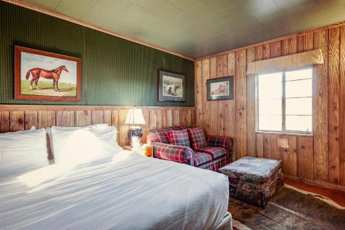 Simmer Motel image 42