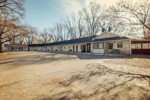Simmer Motel image 49