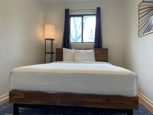 Simmer Motel image 6